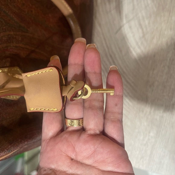 Etro Milano with lockpad Elegant Brown Leather Handbag - Picture 4 of 9